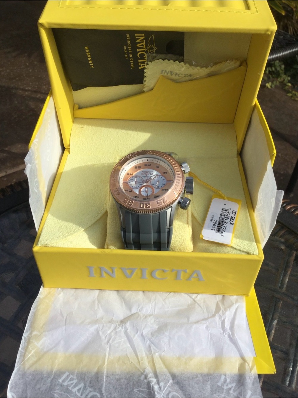 Invicta Men's Gray Silicone Strap Watch with Rose Gold Bezel and Dial Accents